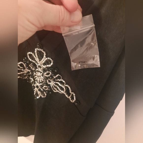 Black Embellished silk tank size Medium - Picture 6 of 6